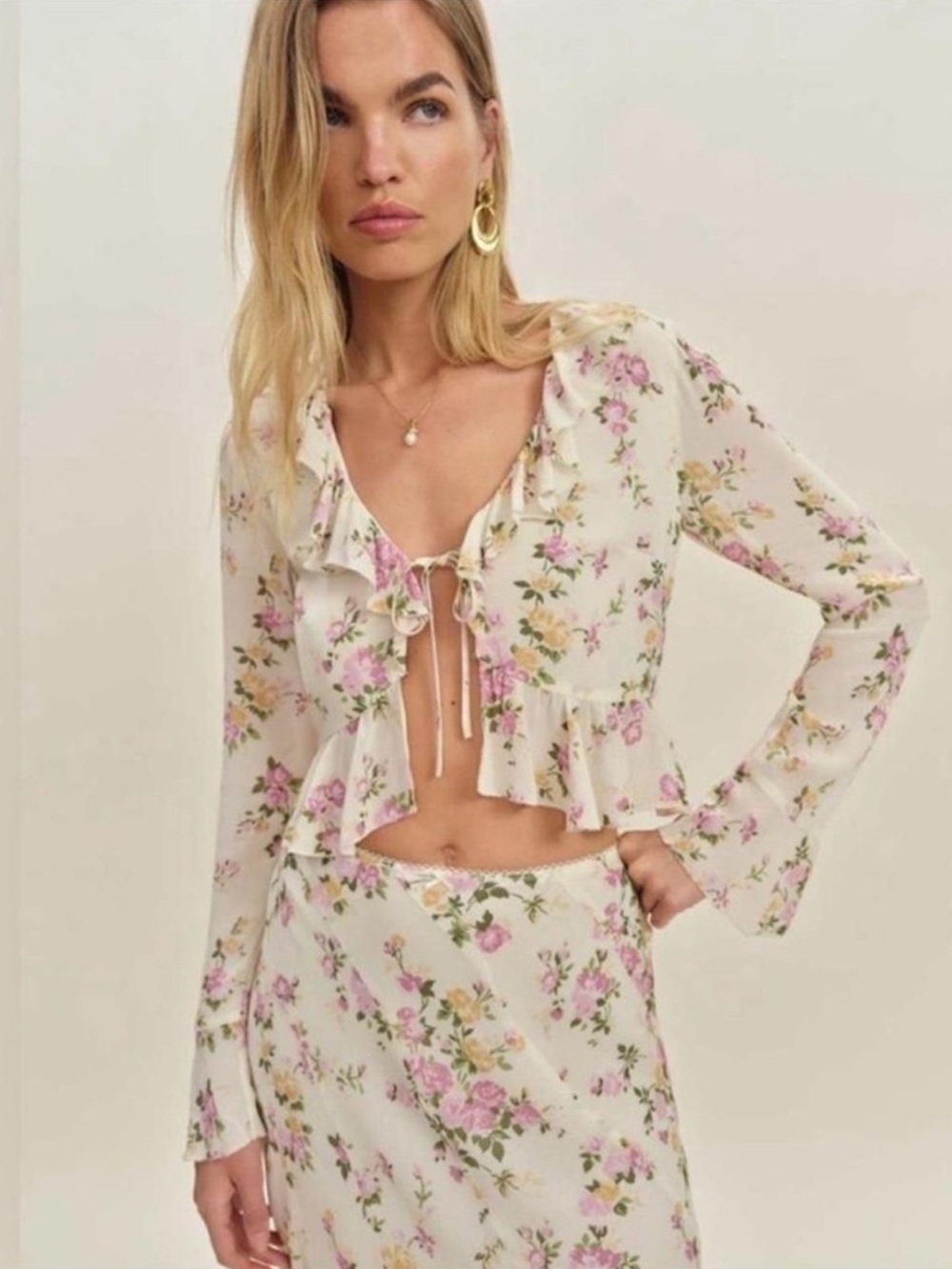Reformation Julie Tie Front Floral Blouse Size 6 Black Floral Puff Sleeve Top